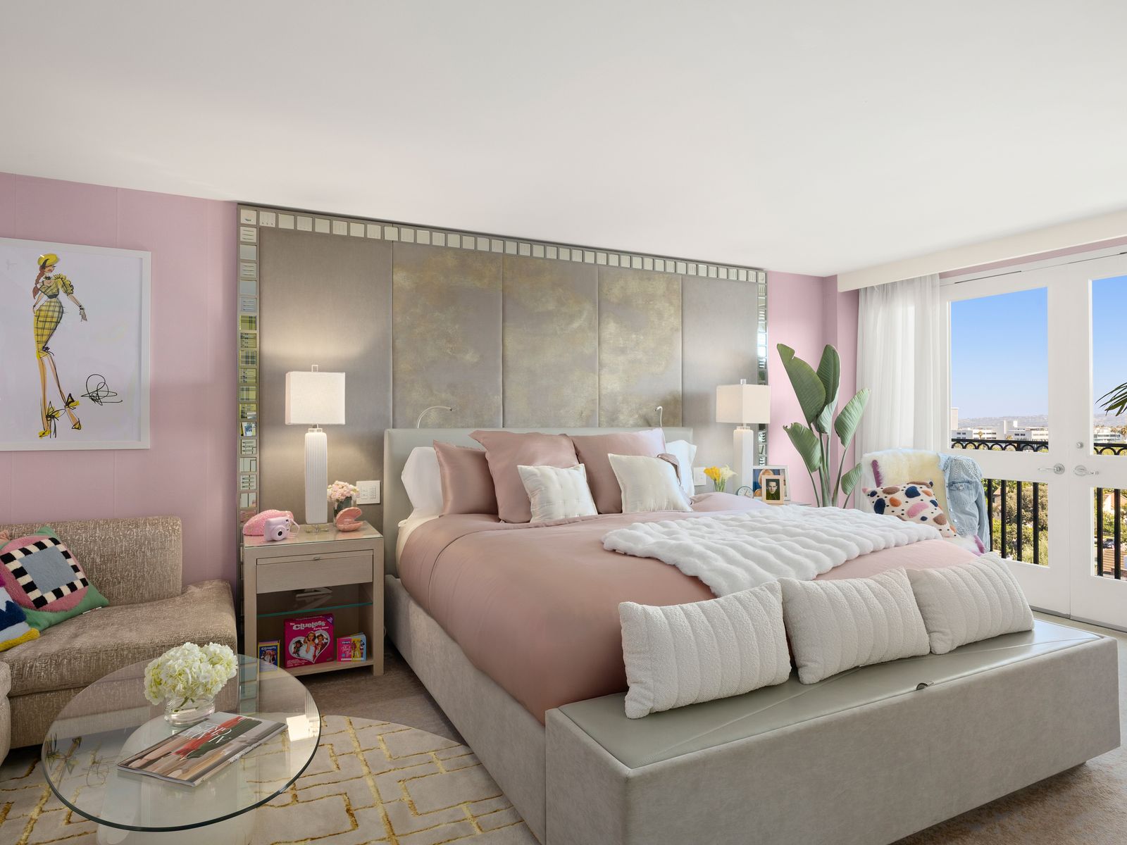 Clueless Fans, You Can Now Book a Cher Horowitz&#8211;Themed Suite in Beverly Hills