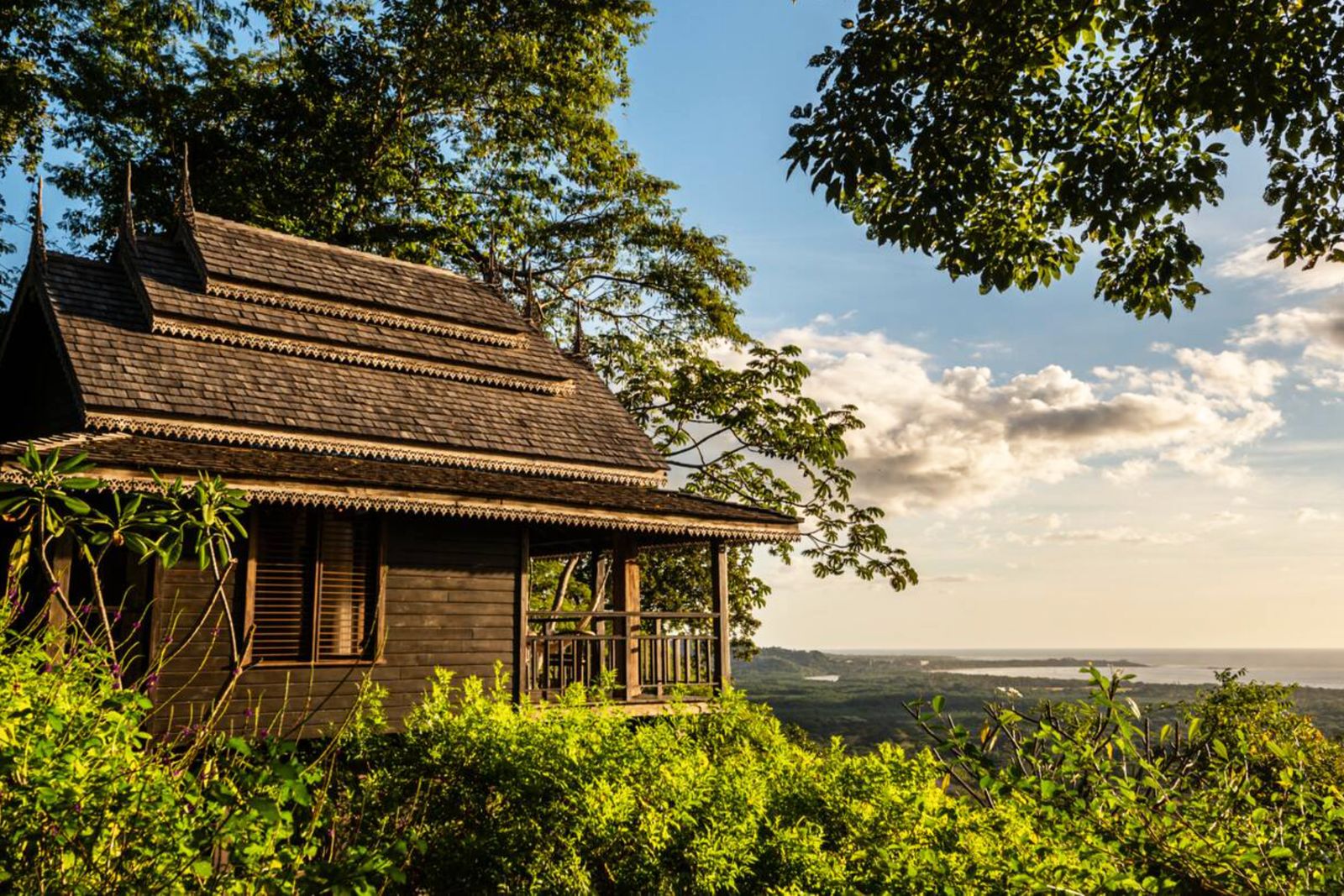 31 Airbnbs with Breathtaking Views, From Santorini to Sri Lanka