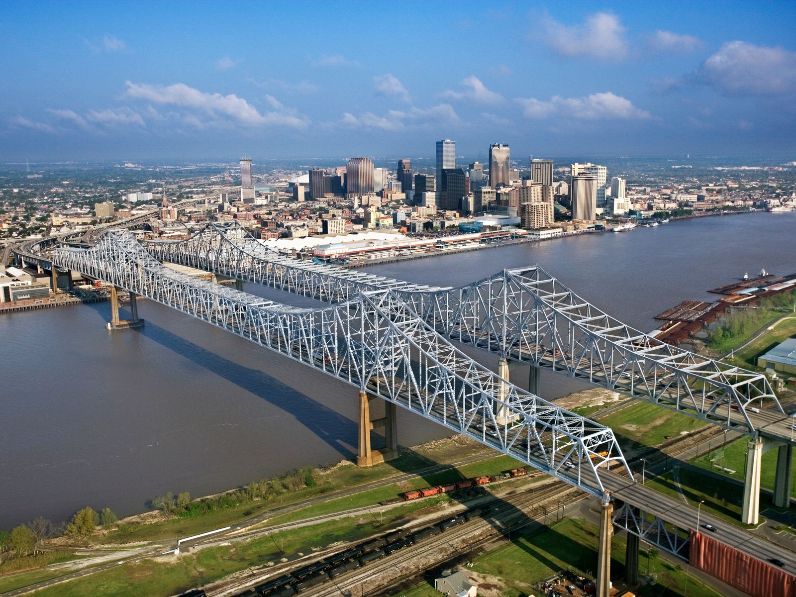 28 Best Things to Do in New Orleans Beyond Bourbon Street